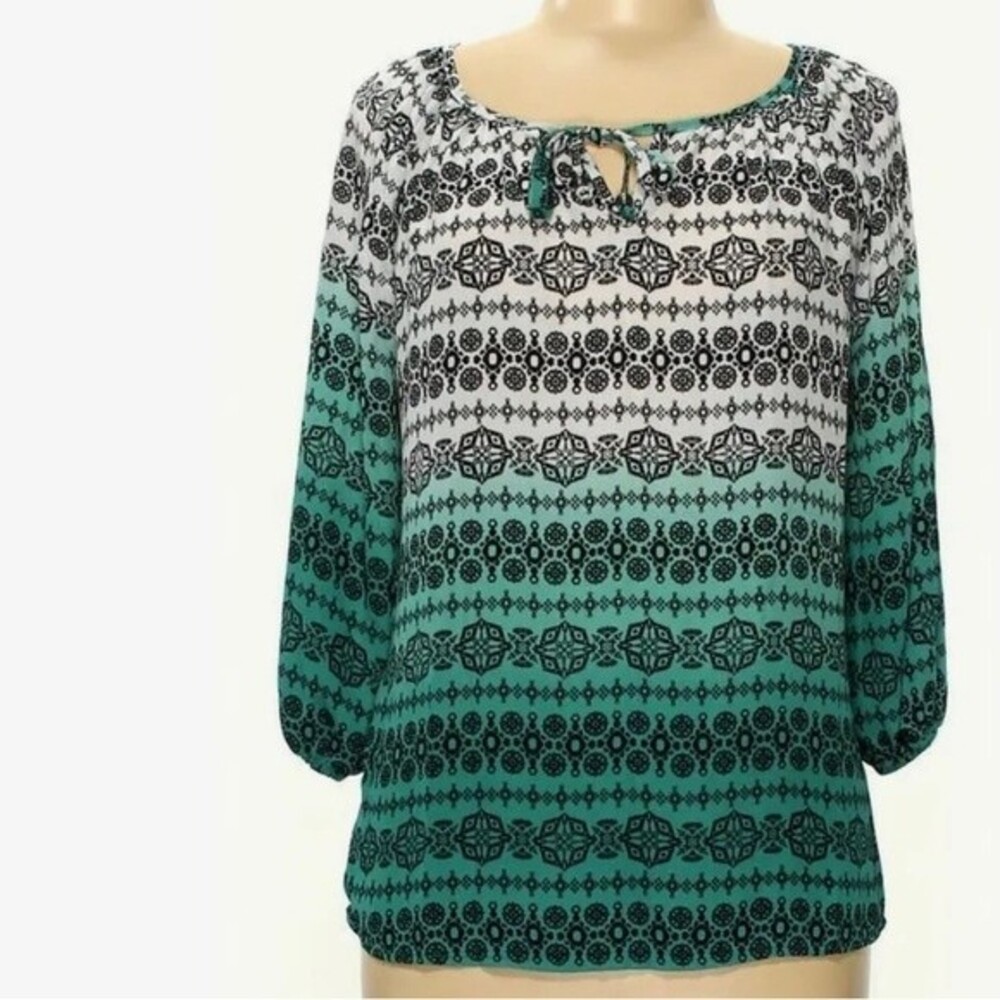 Jolt green and white ombré top size small